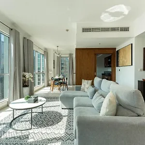 apt-class-home-superb-1br-with-full-burj-khalifa-view.dubaihotelsoffers.com/